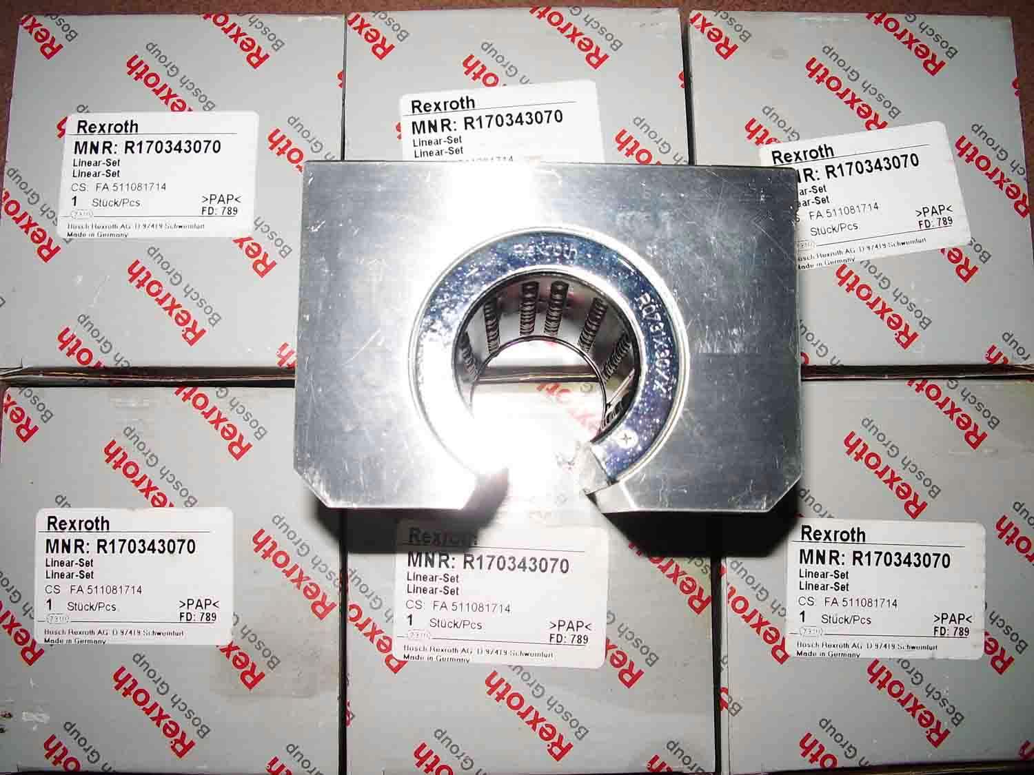 R1623 693 10 德国REXROTH直线导轨 R1651-819-20